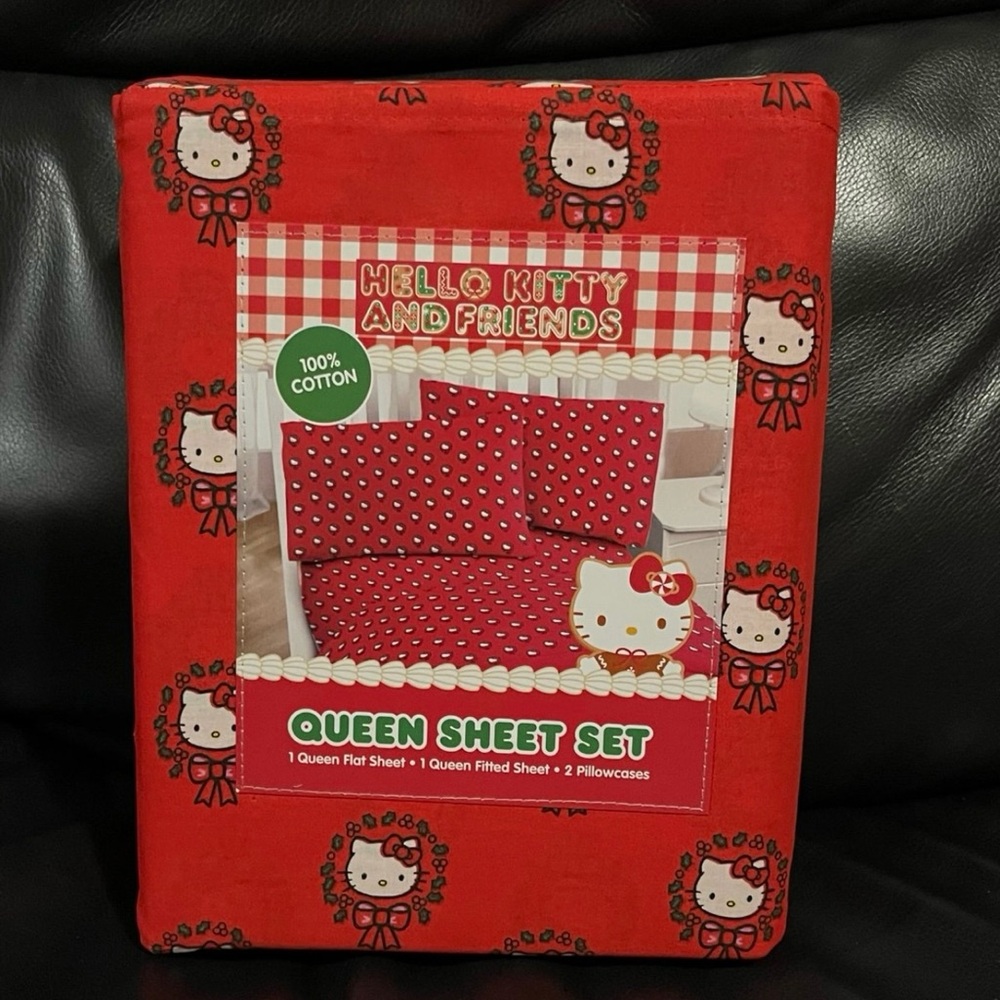 Hello Kitty Christmas Queen Sheet Set Christmas Hello Kitty Queen Sheet Set
